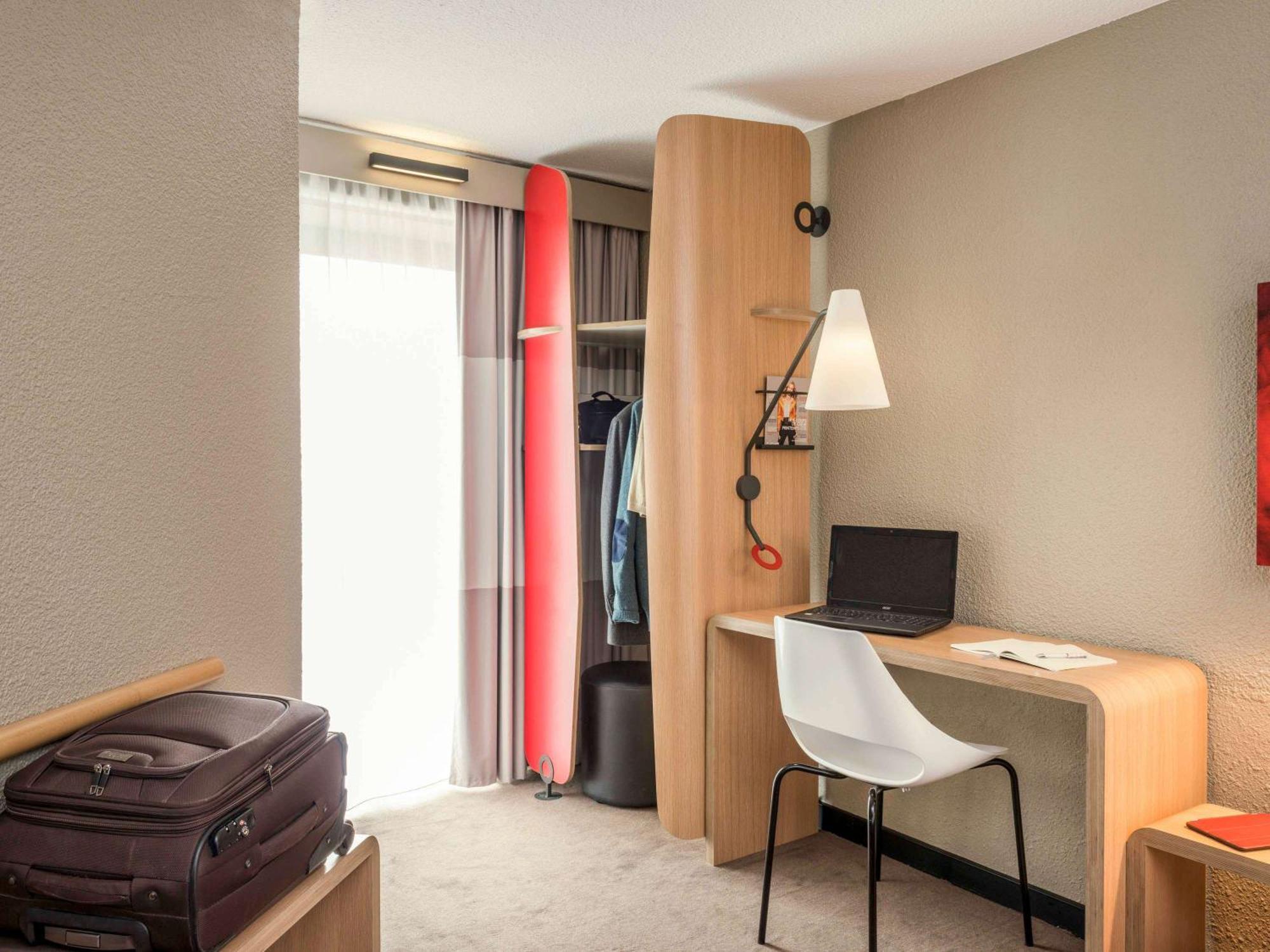 Ibis Paris Gare Montparnasse 15Eme Hotel Bagian luar foto
